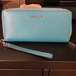 NWT Michael Kors Mercer Wallet - Peacock with Silver-tone Hardware